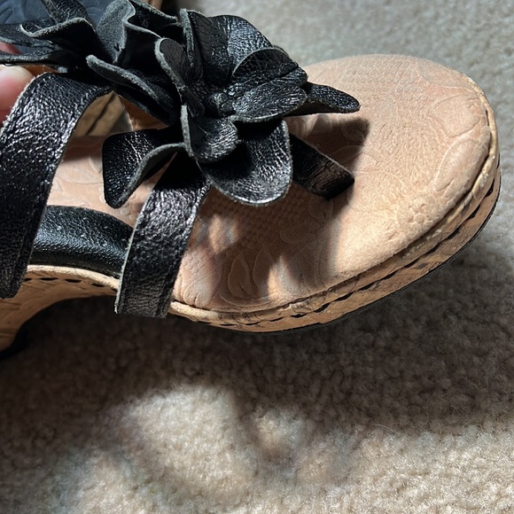 Wedge flip flops! Size 6 NEW - Picture 7 of 7